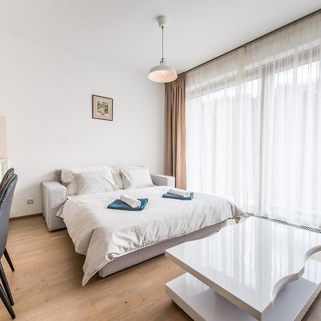 Mozart Central Apartments With Garage Прага Экстерьер фото
